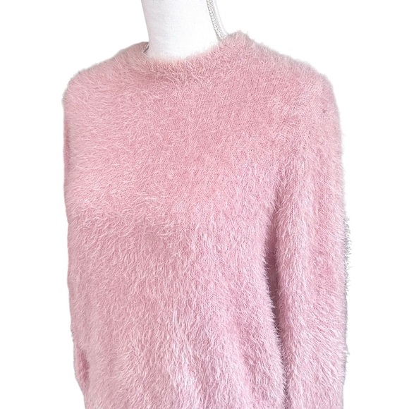 H&M Warm Fuzzy Stretchy Pink Sweater Size Small - Picture 2 of 7